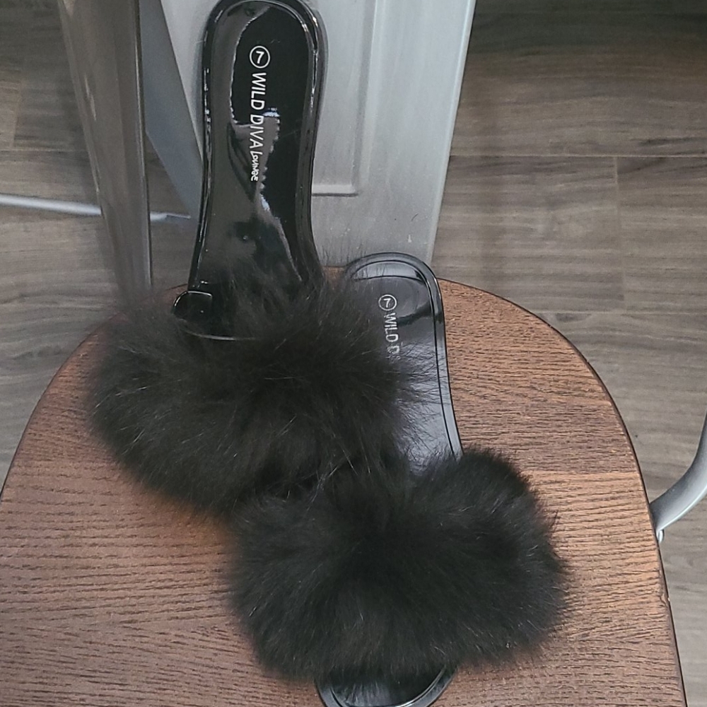 NEW Black Fur Slides Size 7